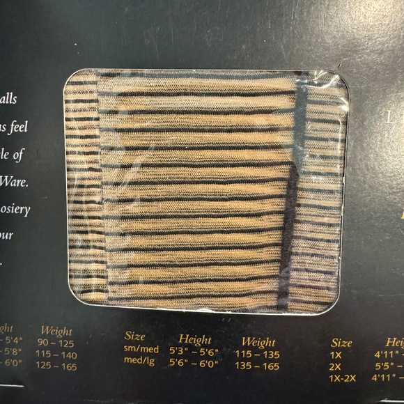 Frederick's of Hollywood, Pantyhose Collection, Leg Ware, Pinstripe backseam - Picture 3 of 3